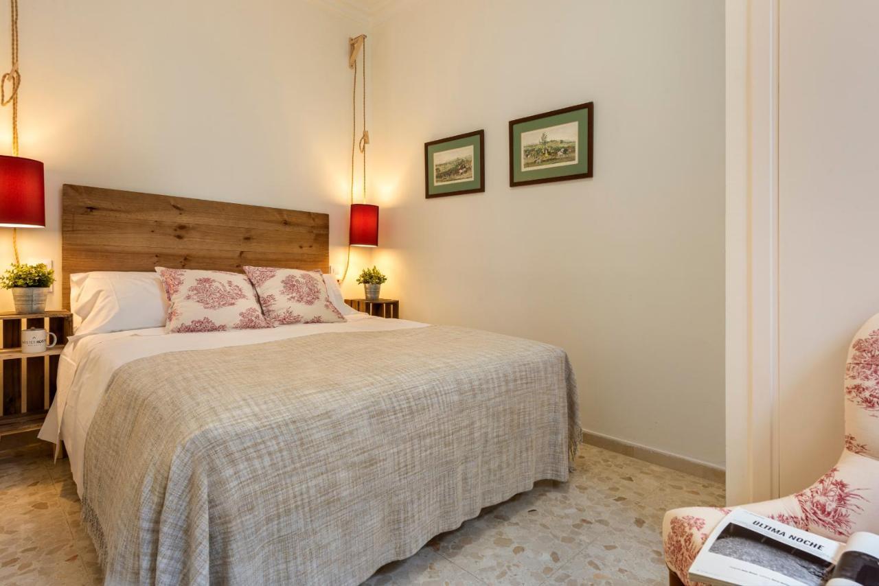 Misterhost Alameda Mercado De Feria II Seville Ngoại thất bức ảnh
