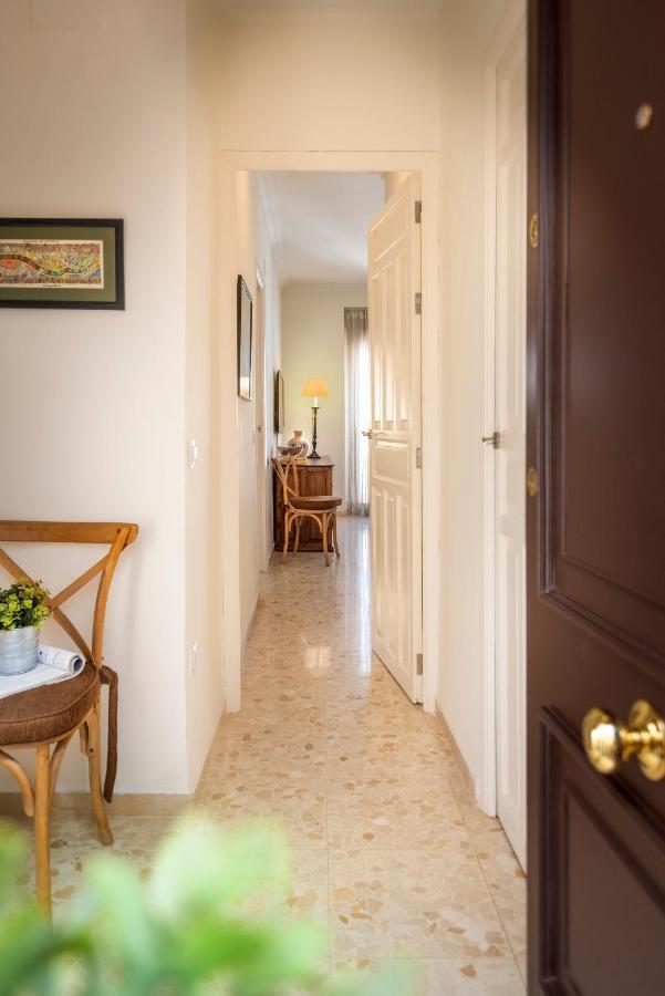 Misterhost Alameda Mercado De Feria II Seville Ngoại thất bức ảnh